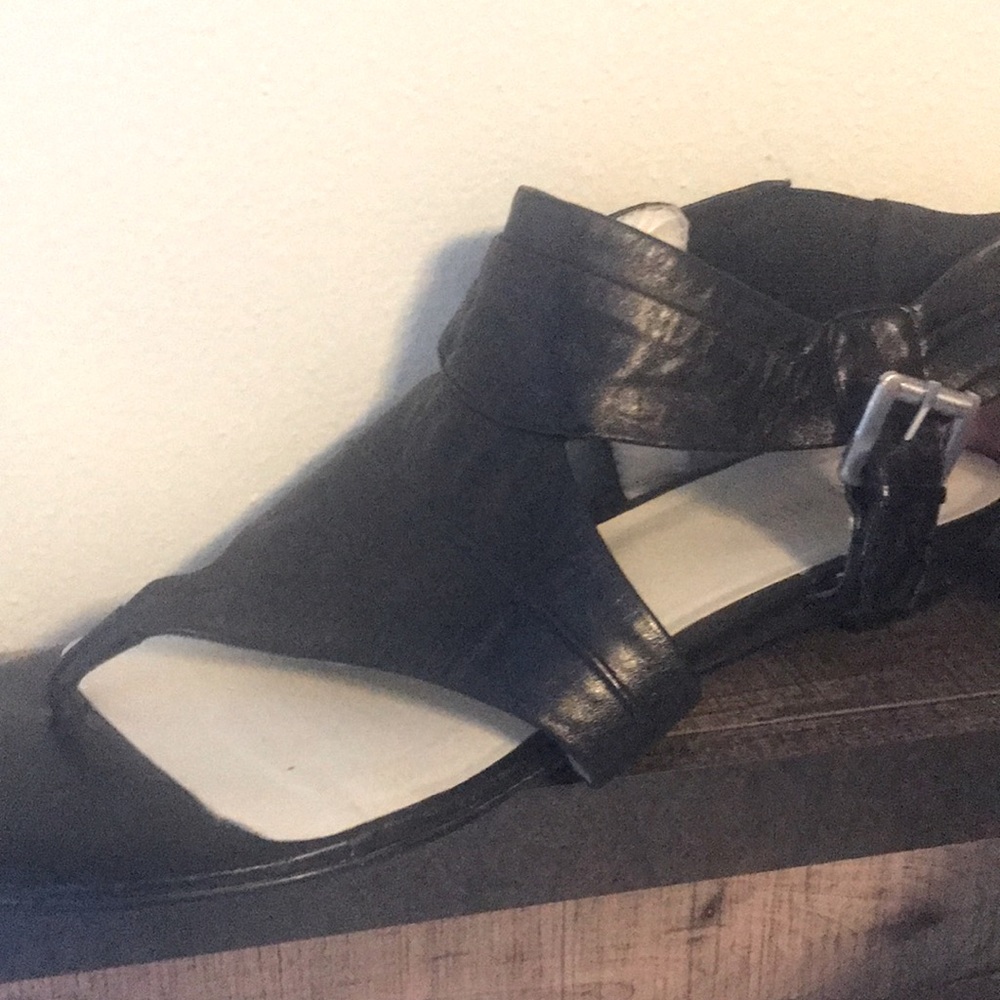 Nine West Gladiator Flat